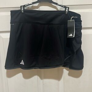 Women’s Adidas club tennis skirt,  size extra-large XL